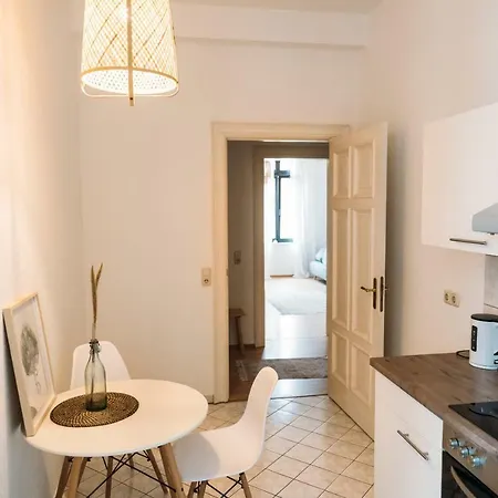 Helle Im Zentrum, Netflix Und Großer Küche Apartment *
